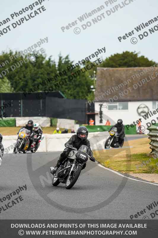 Vintage motorcycle club;eventdigitalimages;mallory park;mallory park trackday photographs;no limits trackdays;peter wileman photography;trackday digital images;trackday photos;vmcc festival 1000 bikes photographs